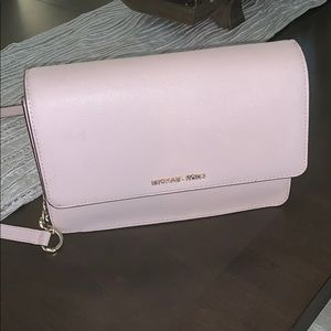 Michael kors cross body